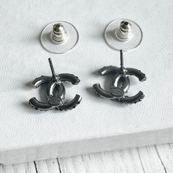 CHANEL Iconic CC Stud Earrings - Picture 8 of 10